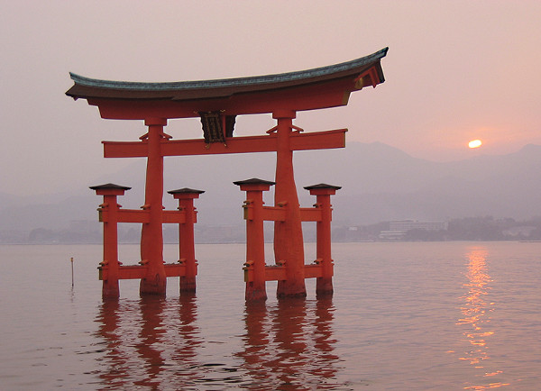 厳島神社　鳥居